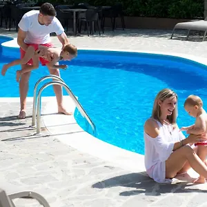 Meridiana Family & Nature Отель