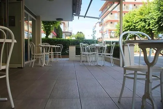Hotel Mauri Marebello
