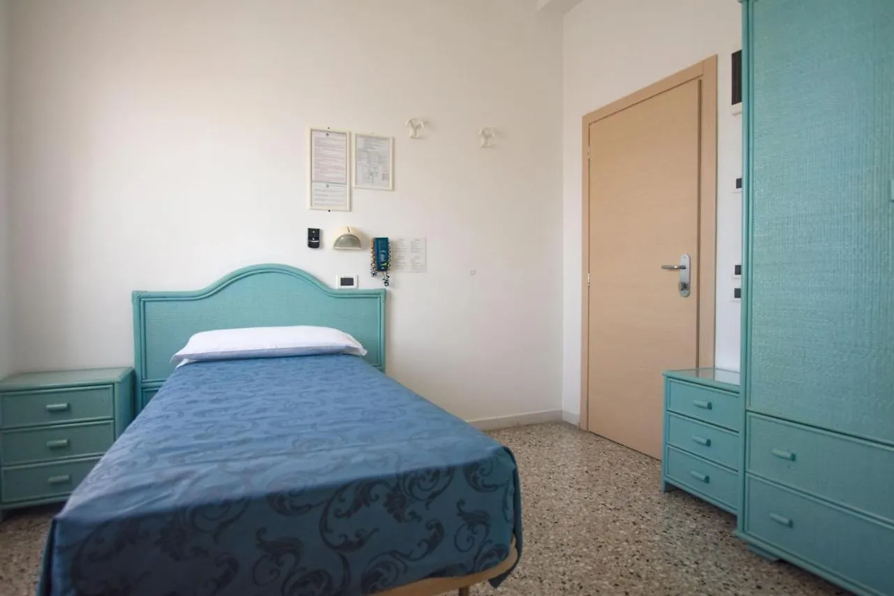 Hotel Mauri Marebello 3*,  Italy
