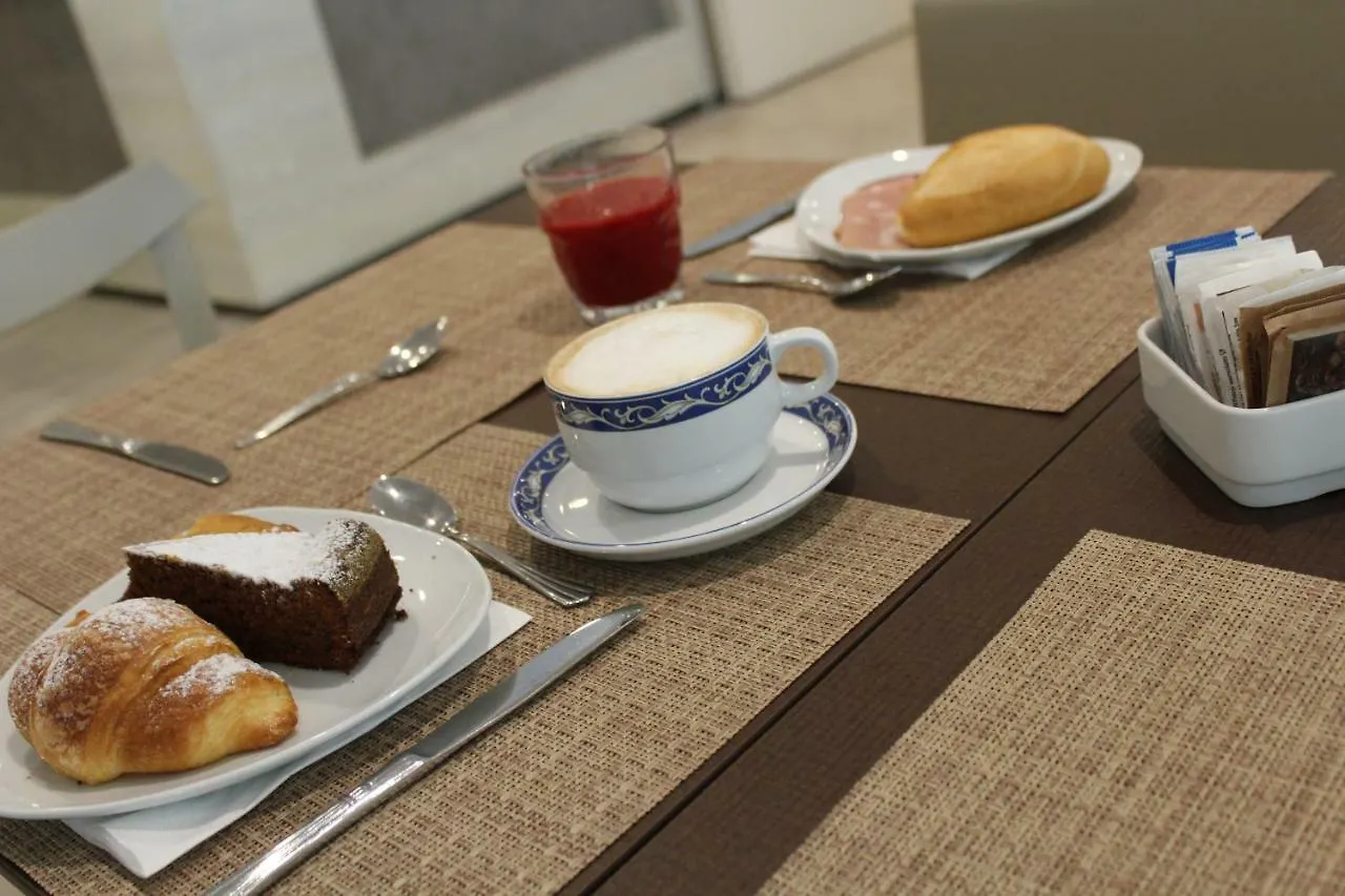Hotel Mauri Marebello