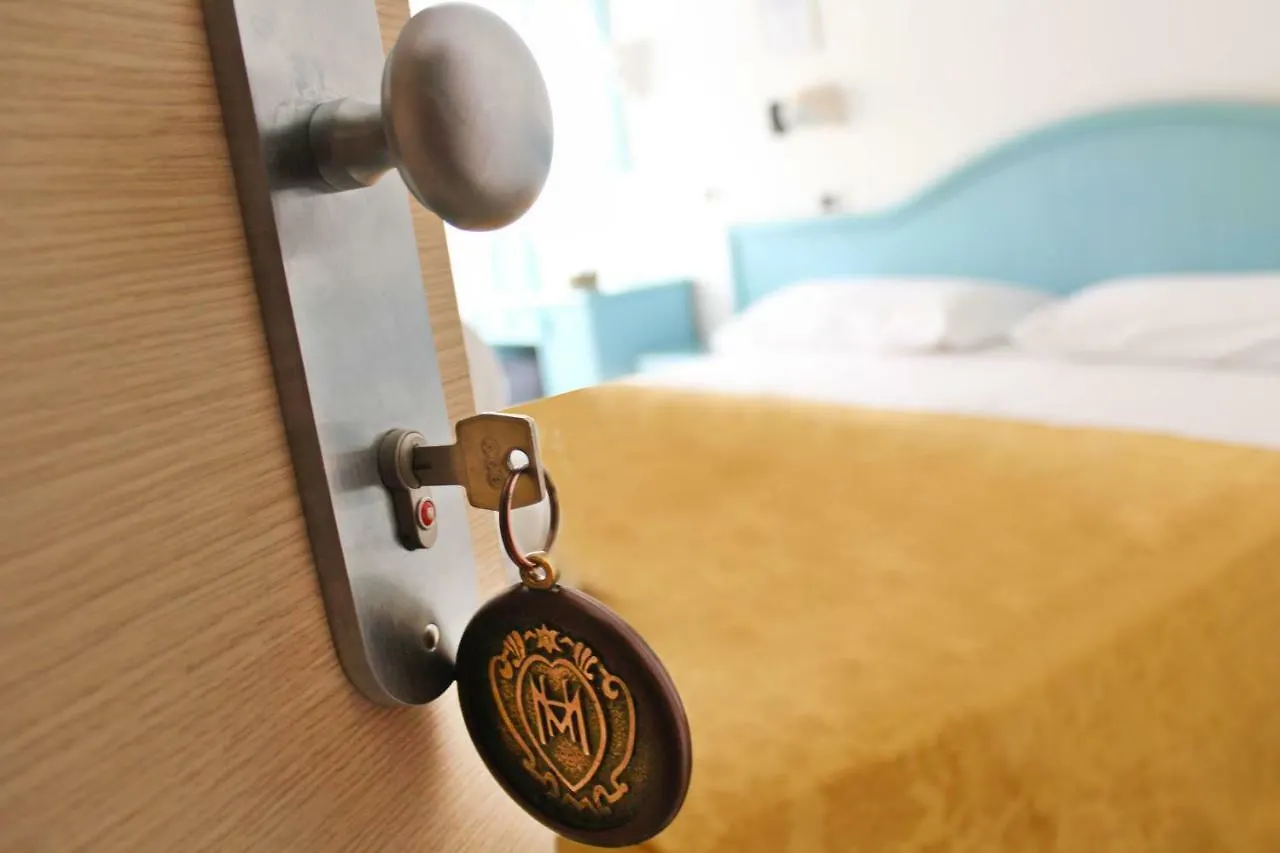 Hotel Mauri Marebello 3*,  Italy