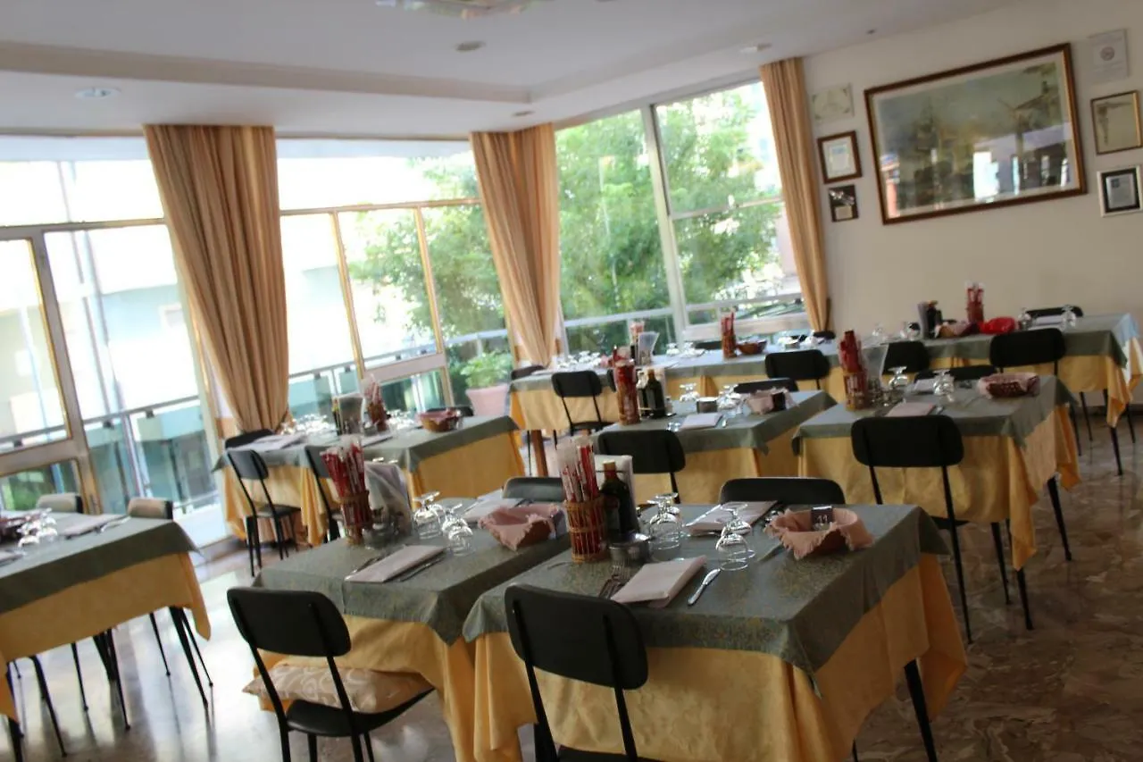 ***  Hotel Mauri Marebello Italy